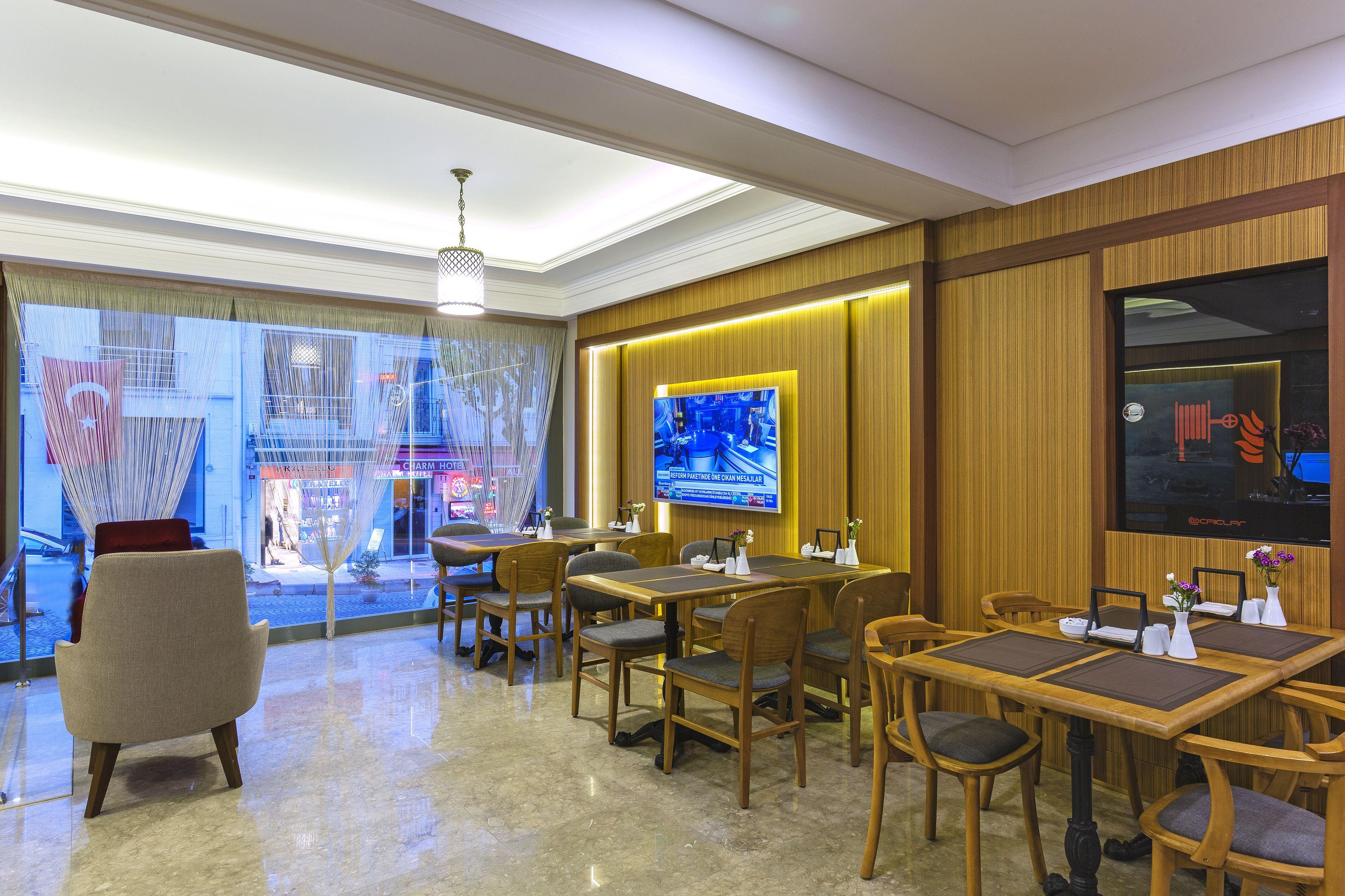 Obelisk Hotel & Suites — Photos 3